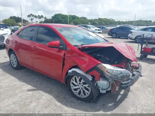 5YFBURHEXKP875855 2019 TOYOTA COROLLA - Image 1