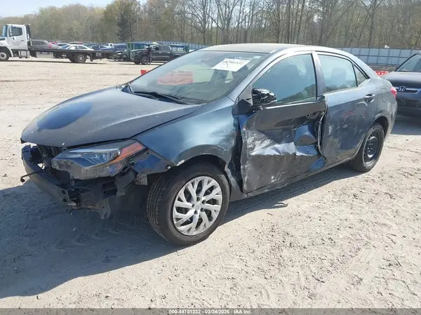 5YFBURHEXKP876925 2019 TOYOTA COROLLA - Image 2