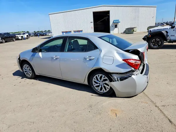5YFBURHEXKP879582 2019 TOYOTA COROLLA - Image 2