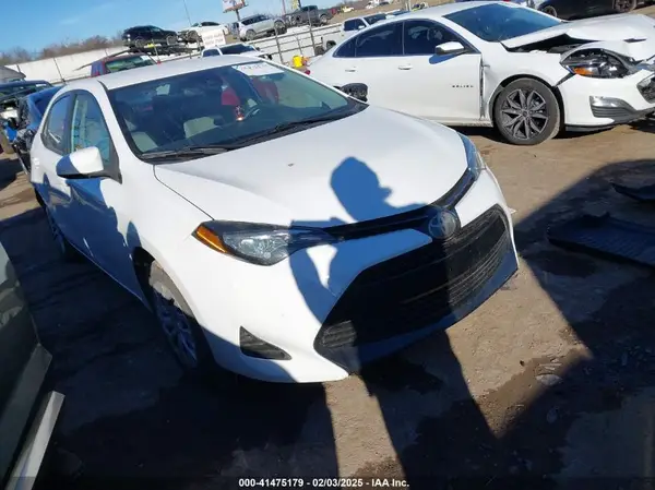5YFBURHEXKP883714 2019 TOYOTA COROLLA - Image 1