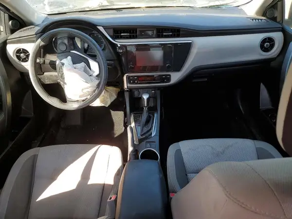 5YFBURHEXKP886242 2019 TOYOTA COROLLA - Image 8