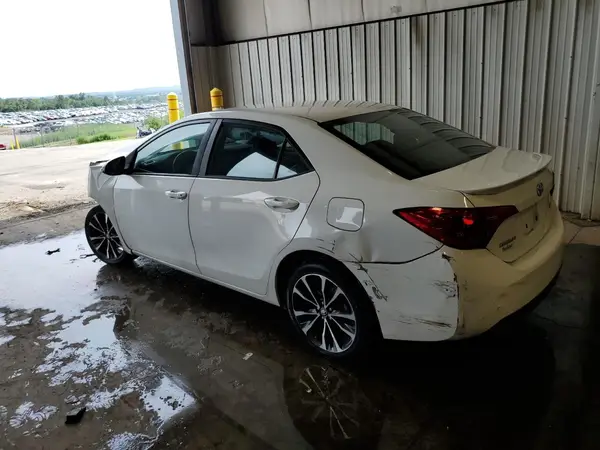 5YFBURHEXKP890582 2019 TOYOTA COROLLA - Image 2