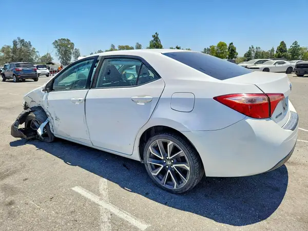 5YFBURHEXKP891263 2019 TOYOTA COROLLA - Image 2