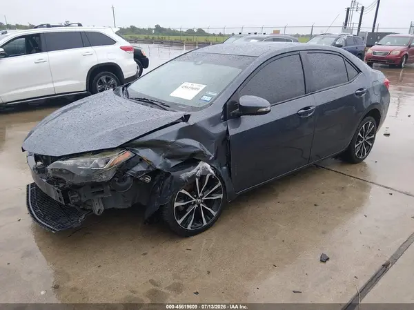 5YFBURHEXKP892364 2019 TOYOTA COROLLA - Image 2
