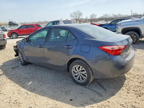 5YFBURHEXKP892803 2019 TOYOTA COROLLA - Image 2
