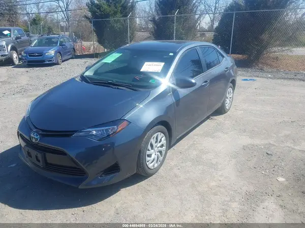 5YFBURHEXKP895216 2019 TOYOTA COROLLA - Image 2