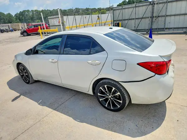 5YFBURHEXKP909969 2019 TOYOTA COROLLA - Image 2