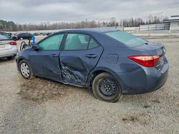 5YFBURHEXKP910197 2019 TOYOTA COROLLA - Image 2