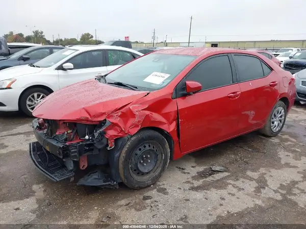 5YFBURHEXKP911947 2019 TOYOTA COROLLA - Image 2