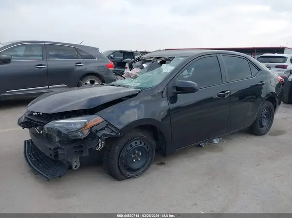 5YFBURHEXKP913164 2019 TOYOTA COROLLA - Image 2