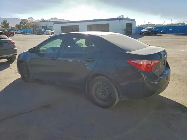 5YFBURHEXKP917604 2019 TOYOTA COROLLA - Image 2