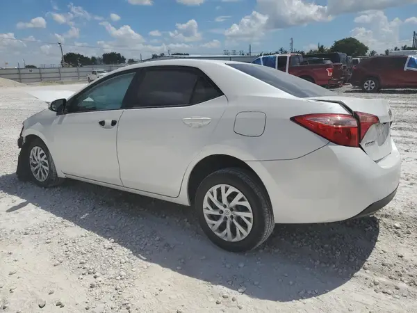 5YFBURHEXKP917893 2019 TOYOTA COROLLA - Image 2