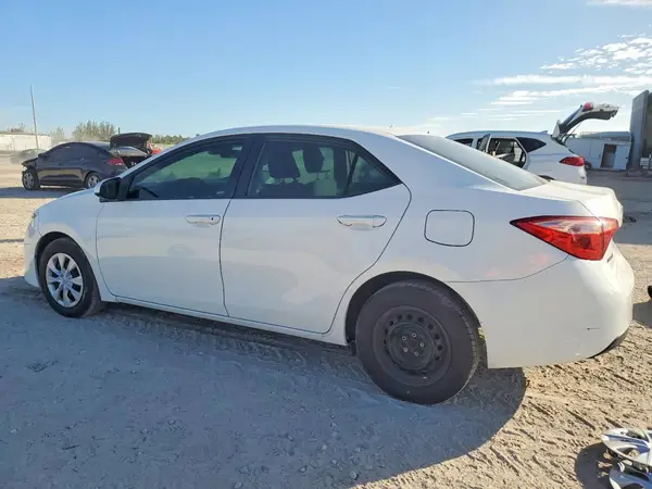 5YFBURHEXKP926979 2019 TOYOTA COROLLA - Image 2