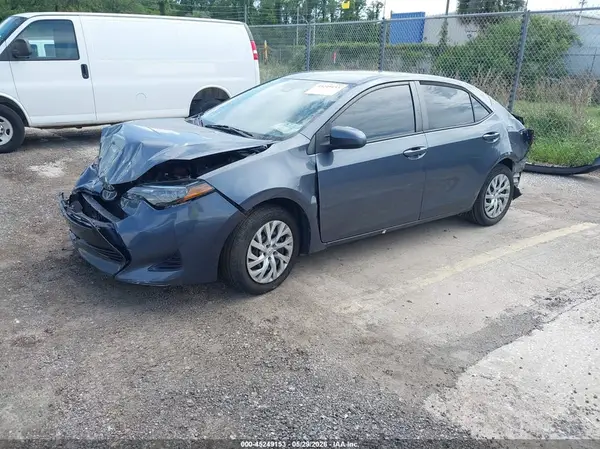 5YFBURHEXKP928005 2019 TOYOTA COROLLA - Image 2