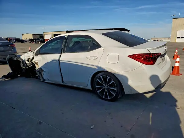 5YFBURHEXKP929994 2019 TOYOTA COROLLA - Image 2