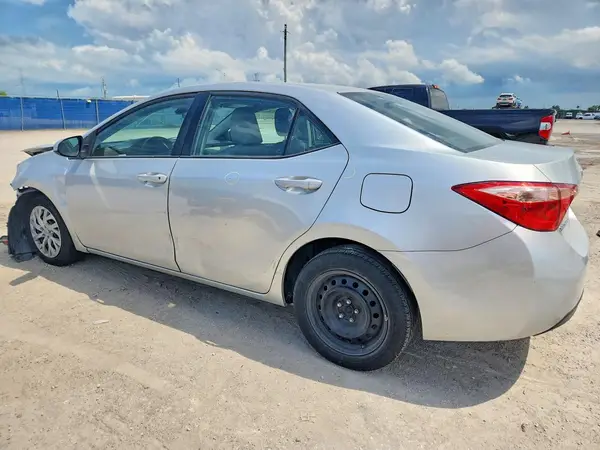 5YFBURHEXKP934175 2019 TOYOTA COROLLA - Image 2