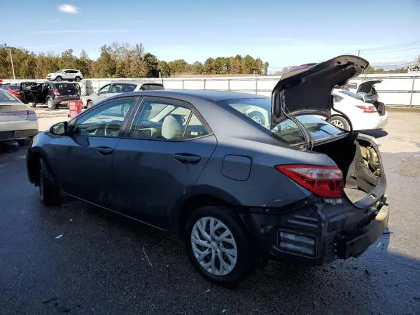 5YFBURHEXKP935570 2019 TOYOTA COROLLA - Image 2