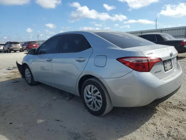 5YFBURHEXKP937612 2019 TOYOTA COROLLA - Image 2