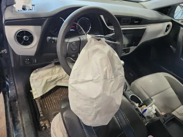 5YFBURHEXKP937805 2019 TOYOTA COROLLA - Image 8