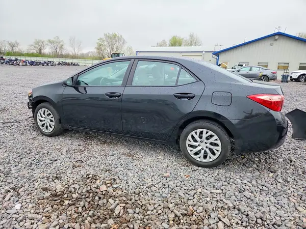 5YFBURHEXKP946875 2019 TOYOTA COROLLA - Image 2