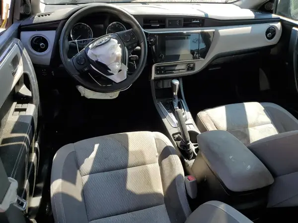 5YFBURHEXKP946956 2019 TOYOTA COROLLA - Image 8