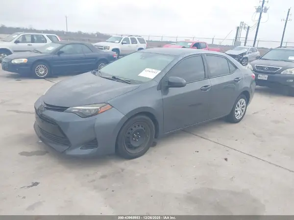 5YFBURHEXKP947072 2019 TOYOTA COROLLA - Image 2