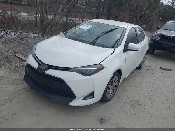 5YFBURHEXKP949307 2019 TOYOTA COROLLA - Image 2