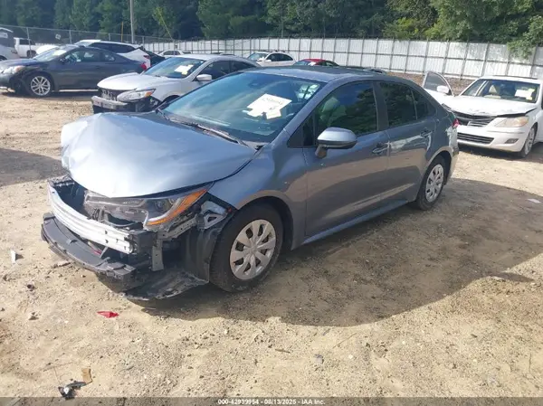 5YFDPMAE0NP323055 2022 TOYOTA COROLLA - Image 2