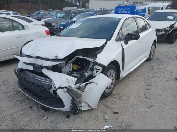 5YFDPMAE1NP277039 2022 TOYOTA COROLLA - Image 2