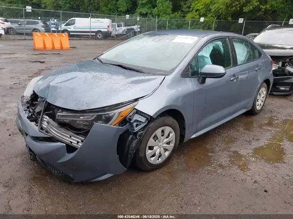 5YFDPMAE3MP206309 2021 TOYOTA COROLLA - Image 2
