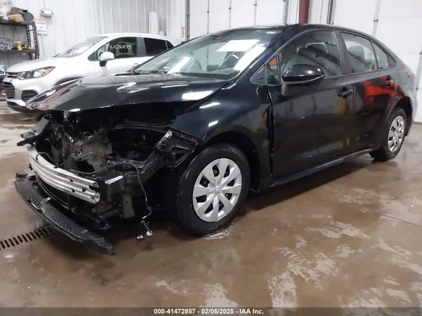 5YFDPMAE5MP208692 2021 TOYOTA COROLLA - Image 2