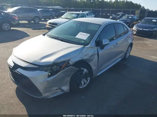 5YFDPMAE5MP270481 2021 TOYOTA COROLLA - Image 2
