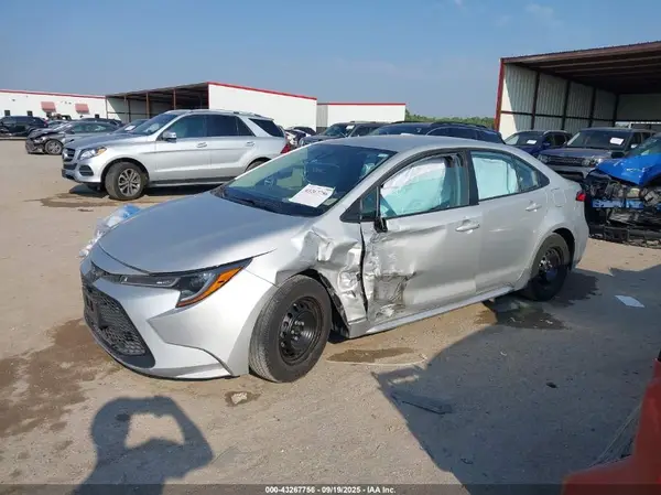 5YFDPMAE7NP376416 2022 TOYOTA COROLLA - Image 2