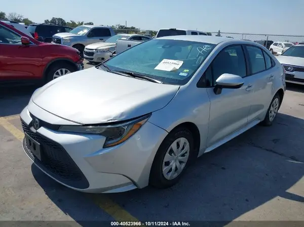 5YFDPMAE7NP385469 2022 TOYOTA COROLLA - Image 2