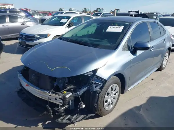 5YFDPMAE9MP166513 2021 TOYOTA COROLLA - Image 2