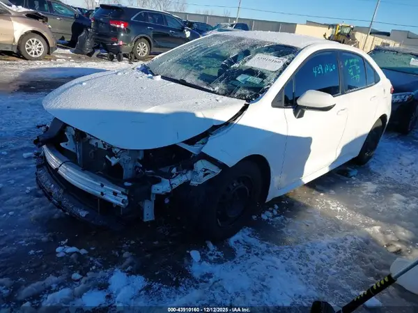 5YFDPMAE9NP321028 2022 TOYOTA COROLLA - Image 2