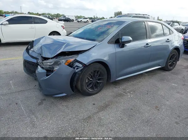 5YFDPMAE9NP377731 2022 TOYOTA COROLLA - Image 2