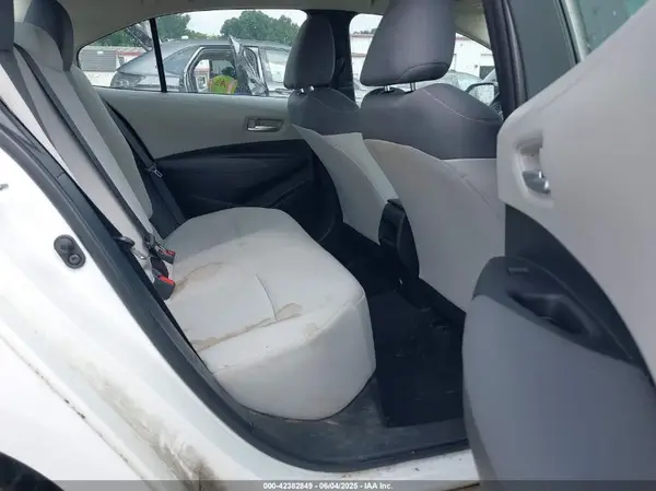 5YFDPMAEXMP164768 2021 TOYOTA COROLLA - Image 8
