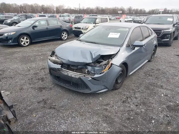 5YFDPRAE0LP071642 2020 TOYOTA COROLLA - Image 2