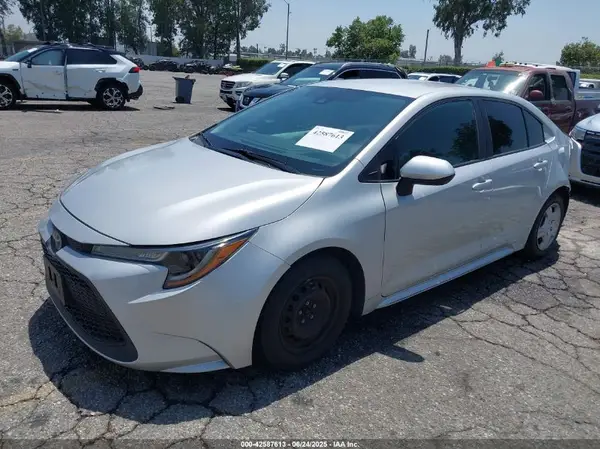 5YFDPRAE0LP108141 2020 TOYOTA COROLLA - Image 2