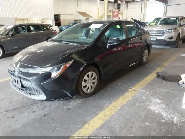 5YFDPRAE1LP065638 2020 TOYOTA COROLLA - Image 2