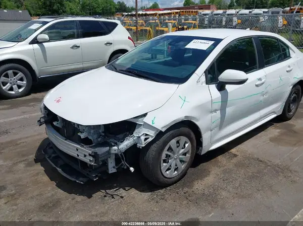 5YFDPRAE2LP126883 2020 TOYOTA COROLLA - Image 2