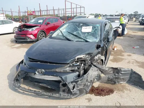 5YFDPRAE8LP113779 2020 TOYOTA COROLLA - Image 2