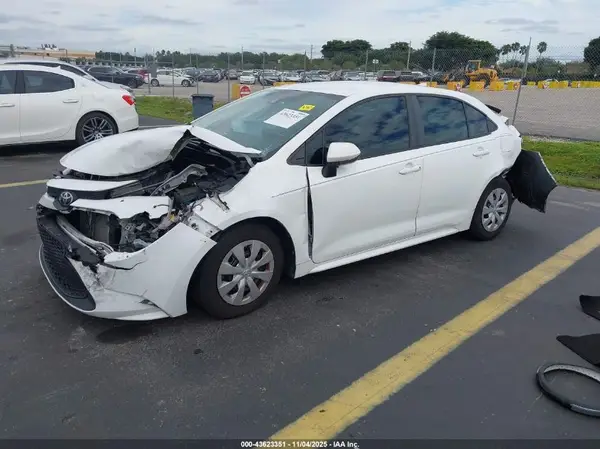 5YFDPRAEXLP062236 2020 TOYOTA COROLLA - Image 2