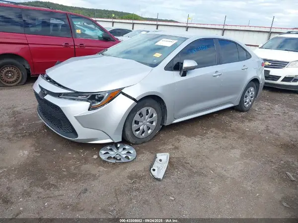 5YFDPRAEXLP132348 2020 TOYOTA COROLLA - Image 2