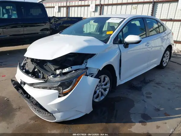 5YFEPMAE0MP149233 2021 TOYOTA COROLLA - Image 2