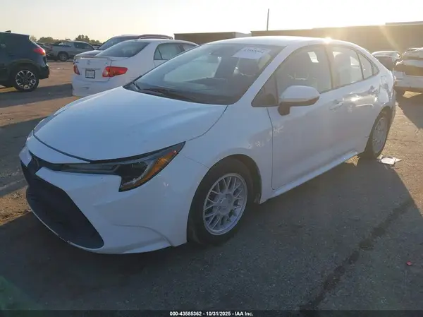 5YFEPMAE0MP158580 2021 TOYOTA COROLLA - Image 2