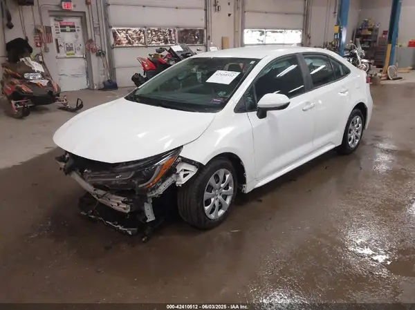 5YFEPMAE0MP165268 2021 TOYOTA COROLLA - Image 2