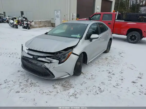 5YFEPMAE0MP165772 2021 TOYOTA COROLLA - Image 2