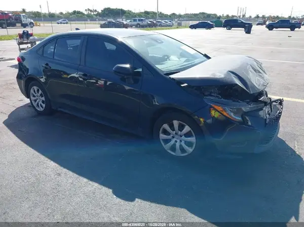 5YFEPMAE0MP169000 2021 TOYOTA COROLLA - Image 1